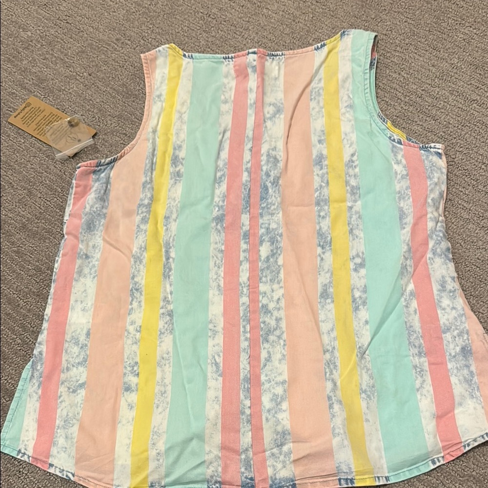 Colorful Striped Button-Up Tank Top - Picture 4 of 4